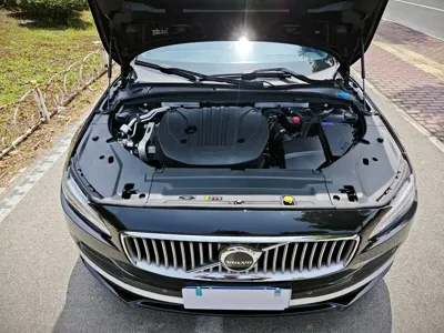 Volvo S90 2023, 50000 км, за 26037.19 USD - фото 9
