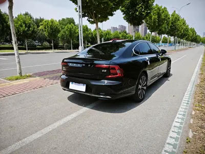 Volvo S90 2023, 50000 км, за 26037.19 USD - фото 12