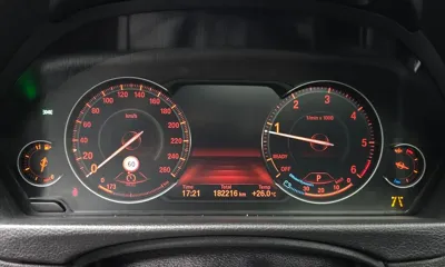 BMW 3-Series 2018, 182216 км, за 8580.9 USD - фото 8