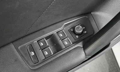 Volkswagen Tiguan 2021, 26373 км, за 22102.31 USD - фото 38