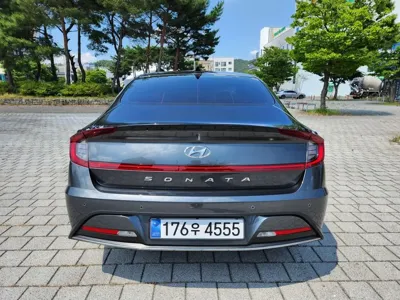 Hyundai Sonata 2023, 68958 км, за 14375.74 USD