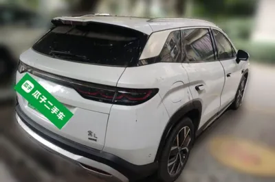 BYD Song L DM-i 2025, 1400 км, за 18139 USD - фото 4