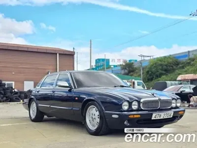 Jaguar XJ-8 · 2001 год
