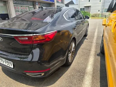 Kia K7 2018, 114800 км, за 9189.97 USD