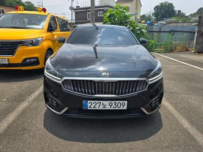 Kia K7 2018, 114800 км, за 9189.97 USD