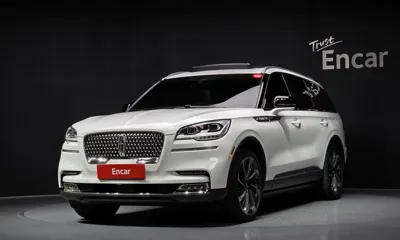 Lincoln Aviator · 2023 год