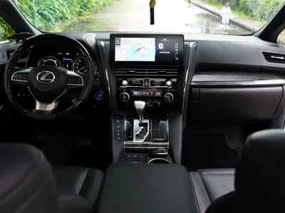 Lexus LM 2022, 148000 км, за 102705.48 USD - фото 8