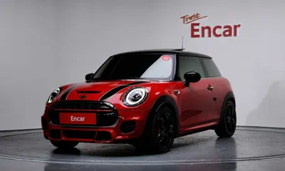 MINI Cooper · 2021 год