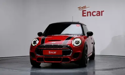 MINI Cooper 2021, 68577 км, за 14873.09 USD