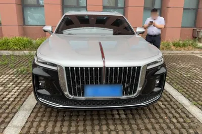 Hongqi H9 2023, 33300 км, за 26015 USD - фото 2