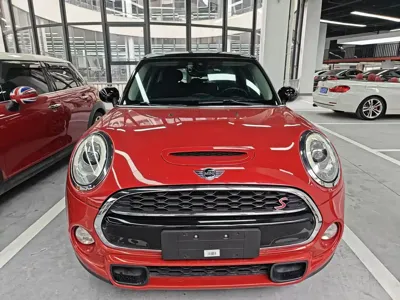 MINI MINI 2017, 137000 км, за 10520.69 USD