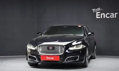 Jaguar XJ 2016, 166014 км, за 9583.83 USD