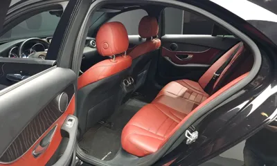 Mercedes-Benz C-Class 2016, 57497 км, за 13719.31 USD - фото 11