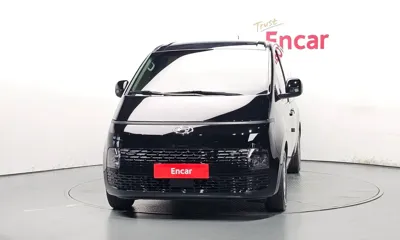 Hyundai Staria 2022, 48651 км, за 16771.76 USD - фото 3