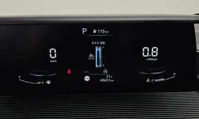 Hyundai Staria 2022, 48651 км, за 16771.76 USD - фото 8
