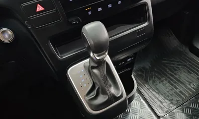 Hyundai Staria 2022, 48651 км, за 16771.76 USD - фото 9