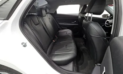 Hyundai Avante 2022, 59071 км, за 10288.46 USD - фото 11
