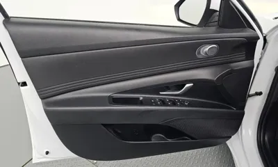Hyundai Avante 2022, 59071 км, за 10288.46 USD - фото 24