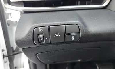 Hyundai Avante 2022, 59071 км, за 10288.46 USD - фото 30
