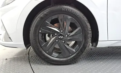 Hyundai Avante 2023, 4552 км, за 15562.93 USD