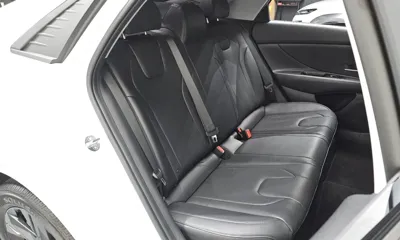 Hyundai Avante 2023, 4552 км, за 15562.93 USD - фото 12