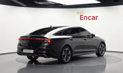 Kia K5 2023, 26293 км, за 23506.1 USD