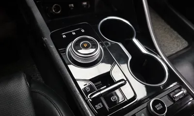 Kia K5 2023, 26293 км, за 23506.1 USD - фото 9