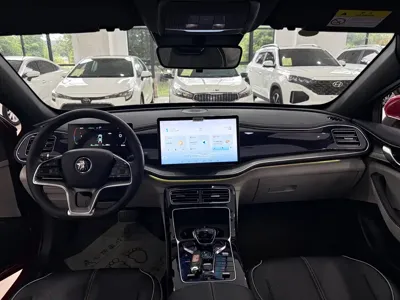 BYD Qin Plus 2024, 8000 км, за 9654.61 USD