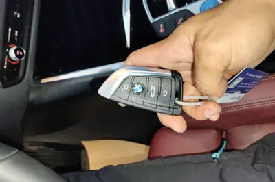 BMW i3 2022, 42200 км, за 24141 USD - фото 20