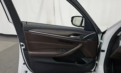 BMW 5-Series 2018, 127419 км, за 13719.76 USD - фото 24