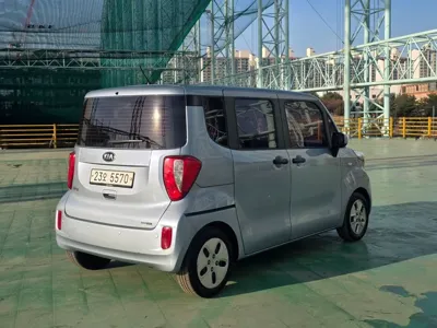 Kia Ray 2015, 196000 км, за 2537.08 USD
