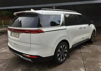 Kia Canival 2023, 86723 км, за 4137.4 USD - фото 6