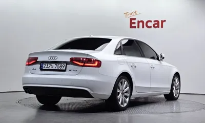 Audi A4 2015, 83255 км, за 4485.47 USD
