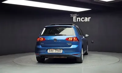 Volkswagen Golf 2015, 174716 км, за 5244.85 USD