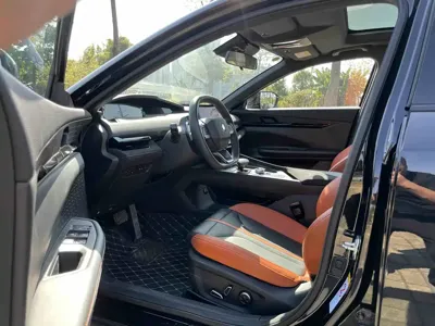 Changan UNI-V 2024, 48000 км, за 10859.12 USD