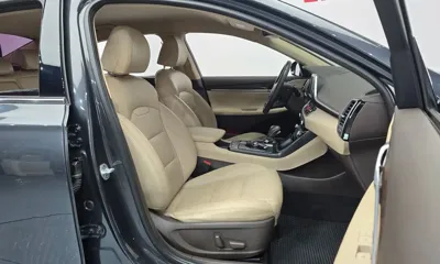 Hyundai Grandeur 2019, 72765 км, за 9962.88 USD - фото 11