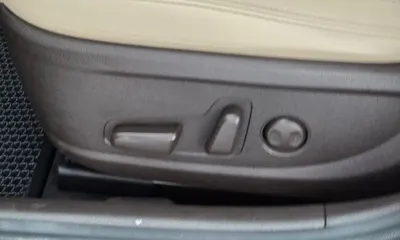 Hyundai Grandeur 2019, 72765 км, за 9962.88 USD - фото 18