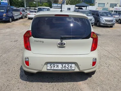 Kia Morning 2014, 62509 км, за 3122.56 USD