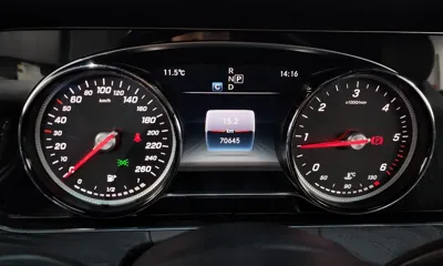 Mercedes-Benz E-Class 2018, 70645 км, за 17001.44 USD - фото 8