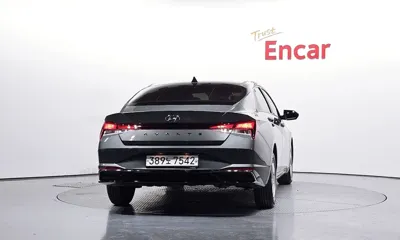 Hyundai Avante 2021, 110686 км, за 8403.91 USD