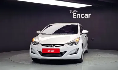 Hyundai Avante 2016, 104512 км, за 2725.74 USD