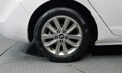 Hyundai Avante 2016, 104512 км, за 2725.74 USD