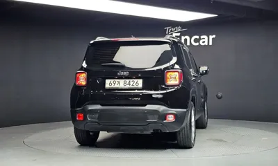 Jeep Renegade 2017, 101478 км, за 4594.98 USD