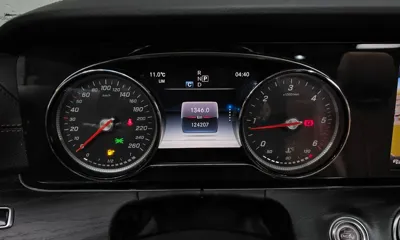 Mercedes-Benz E-Class 2019, 124207 км, за 16738.87 USD - фото 8
