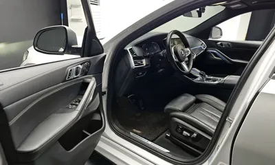 BMW X6 2022, 92393 км, за 40772.17 USD - фото 10