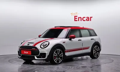 MINI Clubman · 2023 год