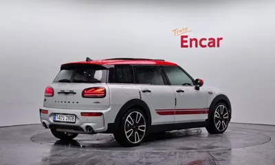 MINI Clubman 2023, 59360 км, за 19493.67 USD