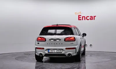 MINI Clubman 2023, 59360 км, за 19493.67 USD