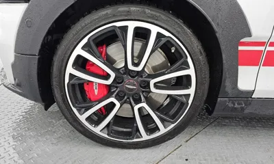 MINI Clubman 2023, 59360 км, за 19493.67 USD