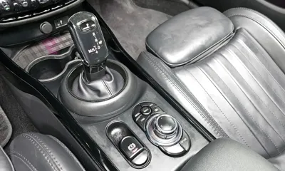 MINI Clubman 2023, 59360 км, за 19358.02 USD - фото 9